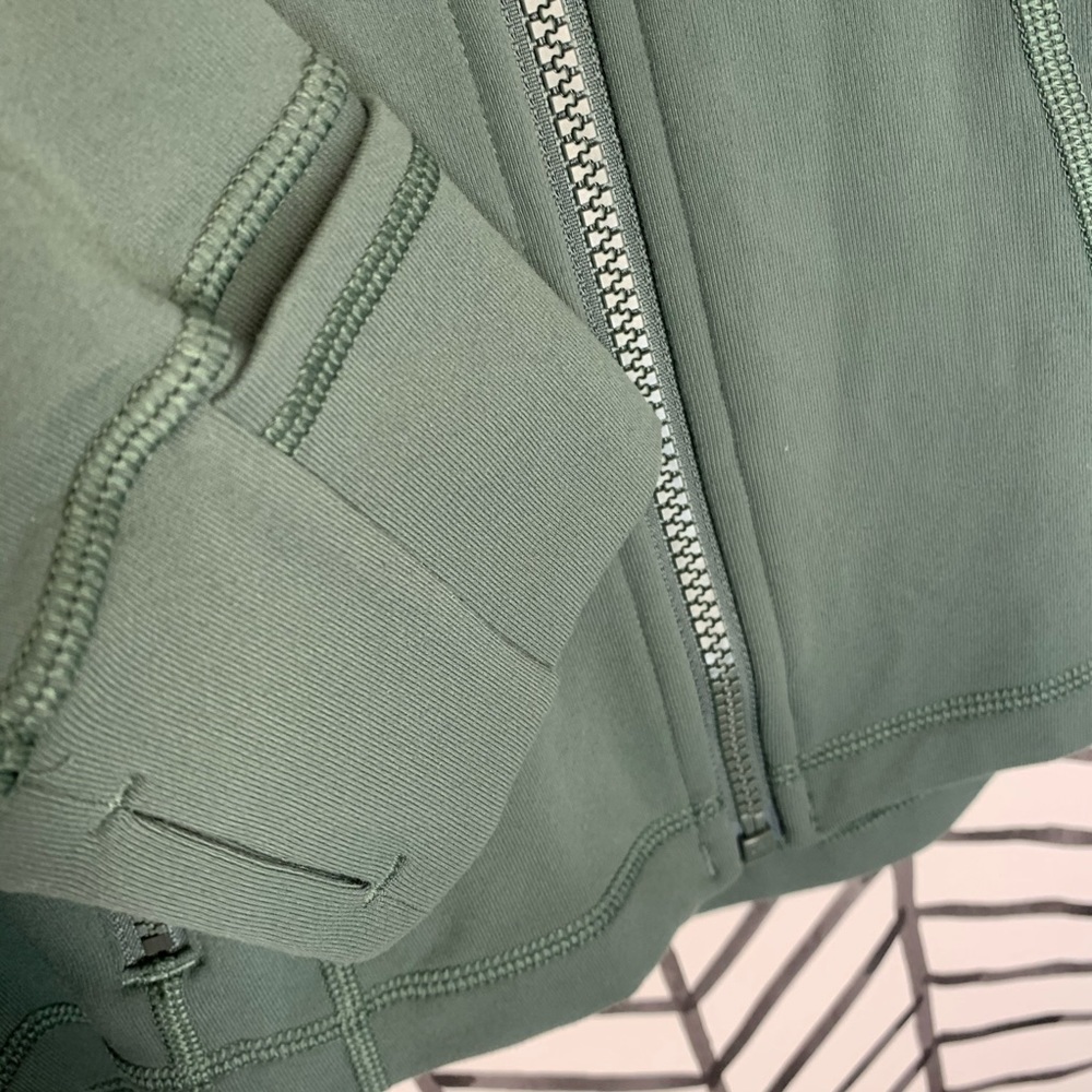 🔸 Lululemon define jacket dark forest 4 green NWT - Picture 4 of 10